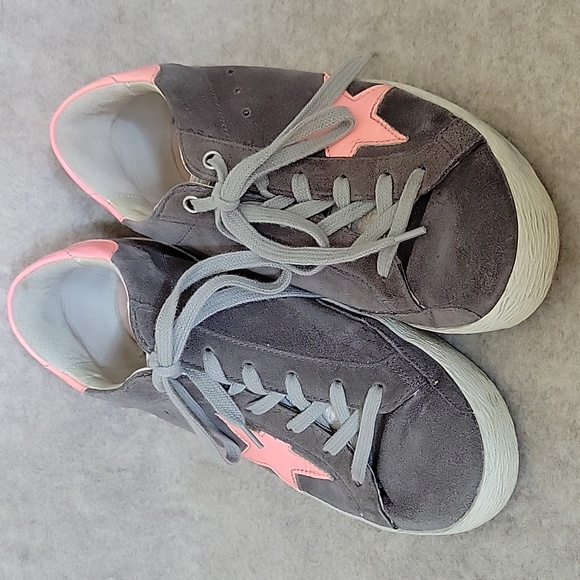 Golden Goose Superstar size 39, Excellent condition grey suede/pink (No heel) - Picture 3 of 16